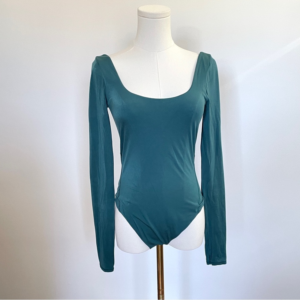 Lululemon Wundermost Nulu Square Neck Womens M Bodysuit Fitted Balletcore Yoga